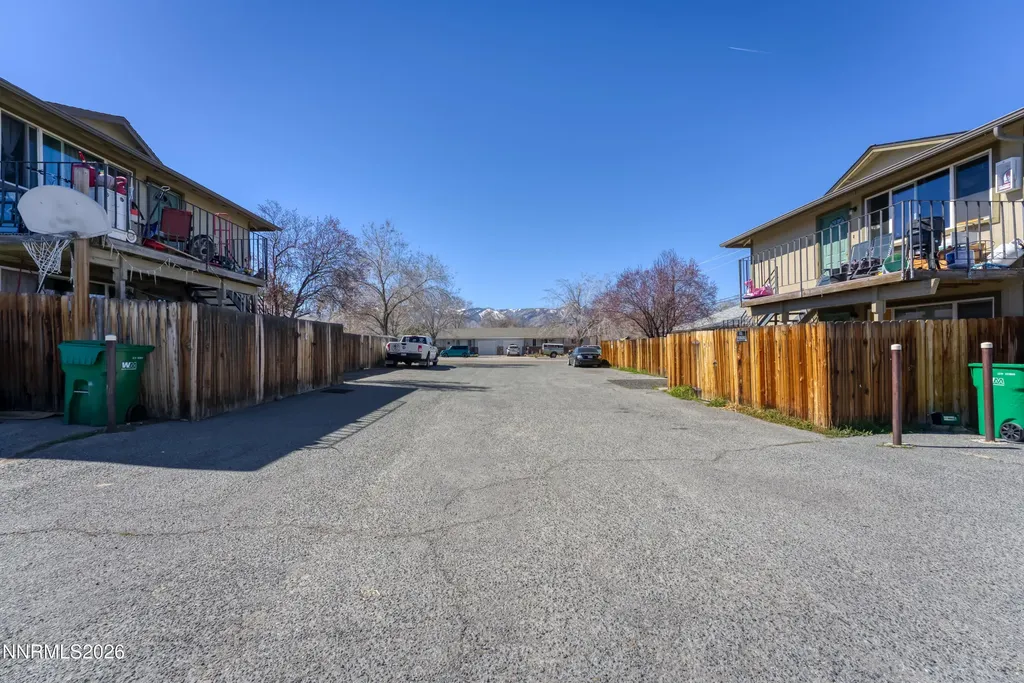 1517 Edmonds Carson City NV 89701