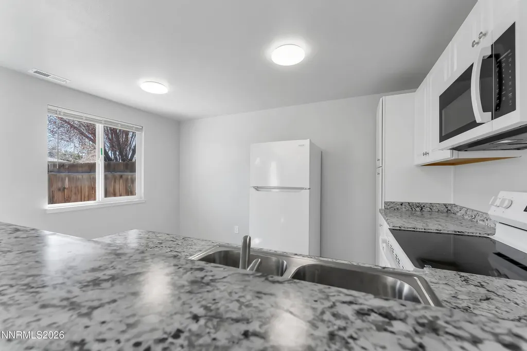 1517 Edmonds Carson City NV 89701