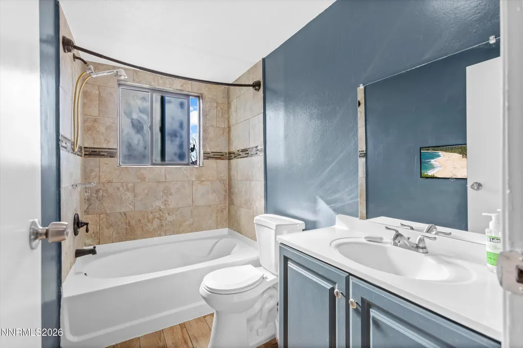 4075 Bobolink Reno NV 89508