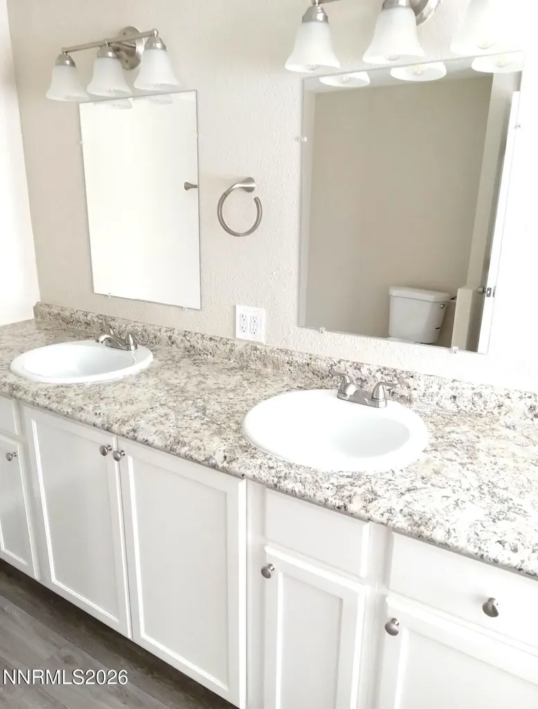 4075 Bobolink Reno NV 89508