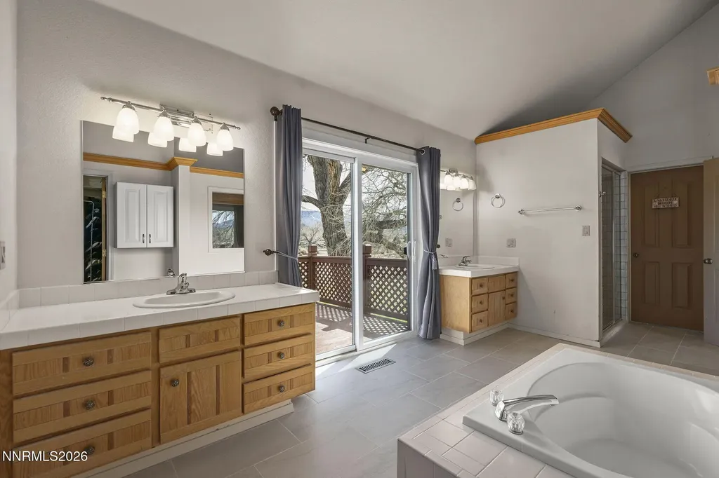 2179 Fish Springs Gardnerville NV 89410