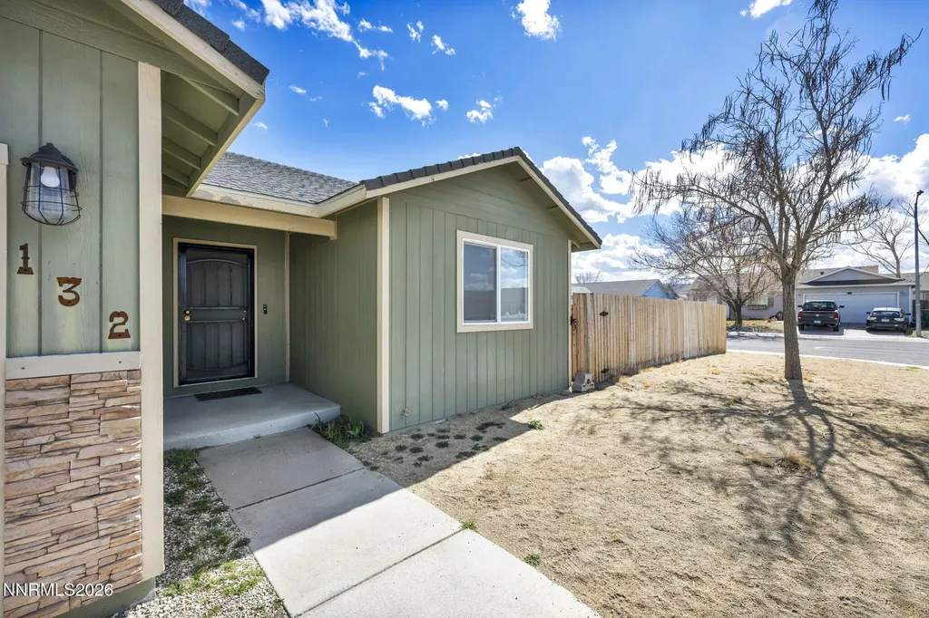 132 Campfire Fernley NV 89408