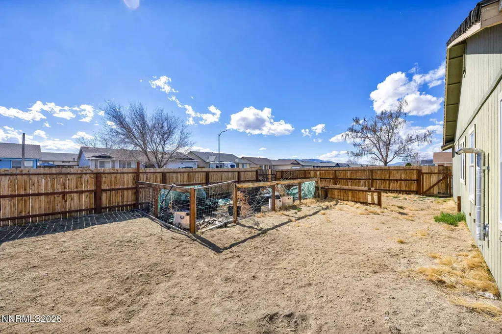 132 Campfire Fernley NV 89408