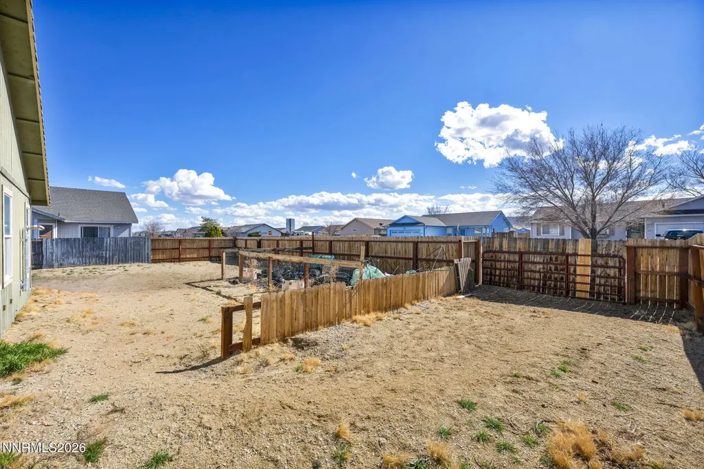 132 Campfire Fernley NV 89408