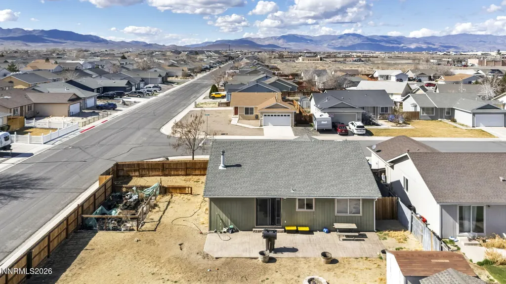 132 Campfire Fernley NV 89408