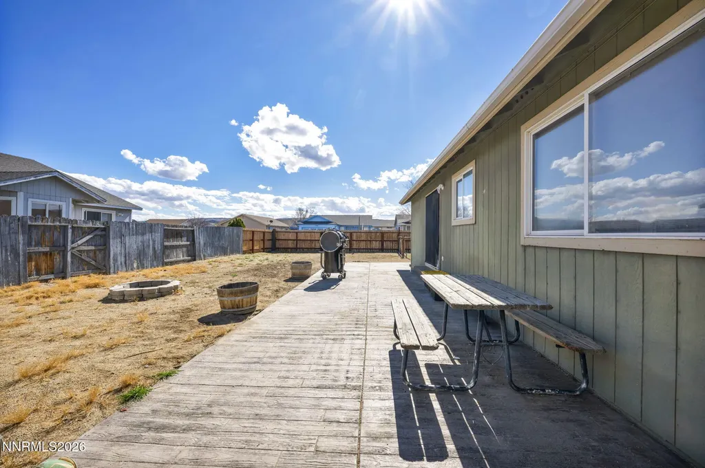 132 Campfire Fernley NV 89408