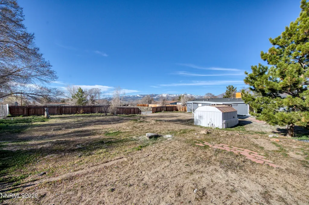 17575 Thrush Reno NV 89508