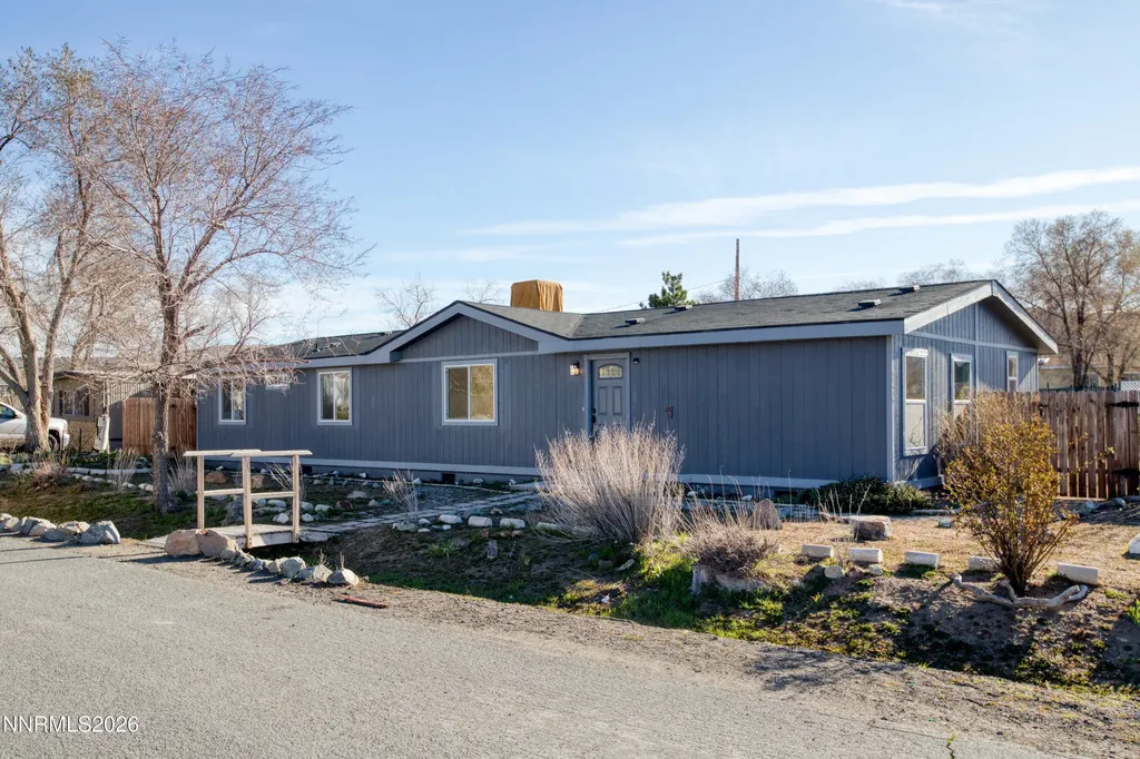 17575 Thrush Reno NV 89508