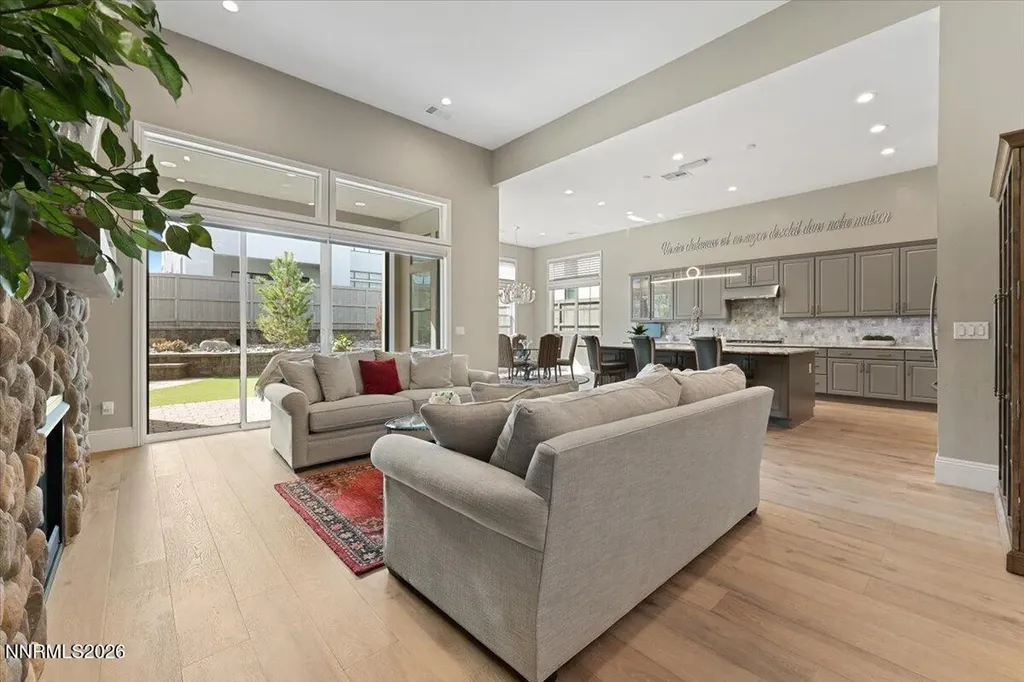 722 Pleasant Oak Reno NV 89511