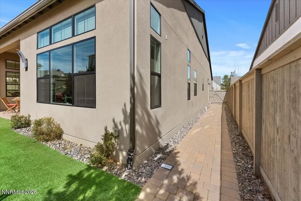 722 Pleasant Oak Reno NV 89511