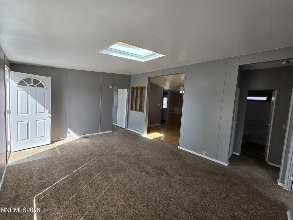 1160 8th Silver Springs NV 89429