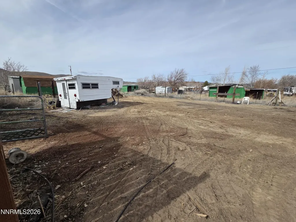 1160 8th Silver Springs NV 89429