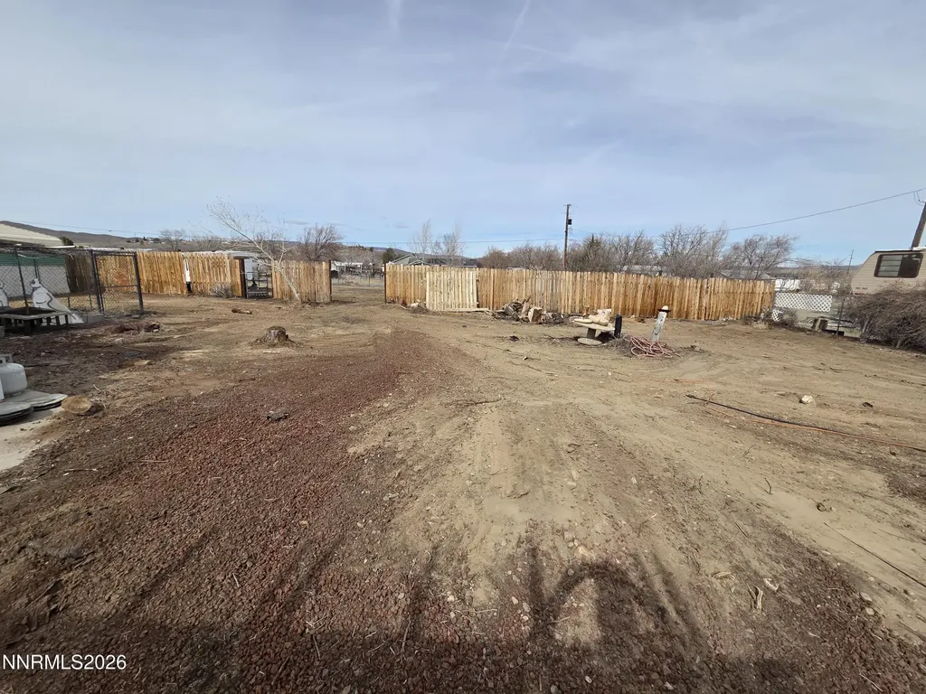 1160 8th Silver Springs NV 89429
