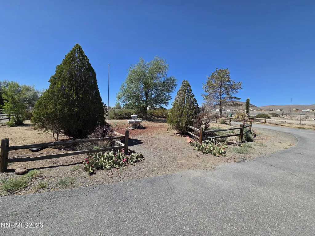 1160 8th Silver Springs NV 89429
