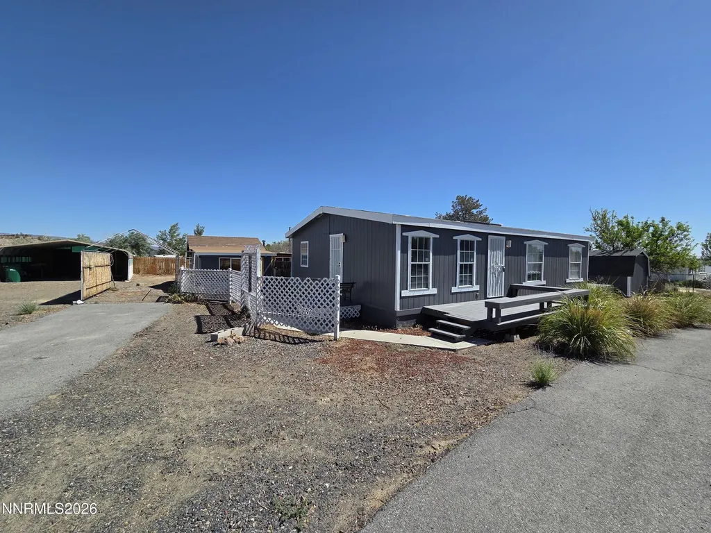 1160 8th Silver Springs NV 89429