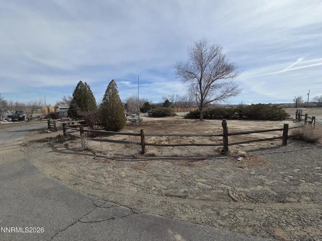 1160 8th Silver Springs NV 89429