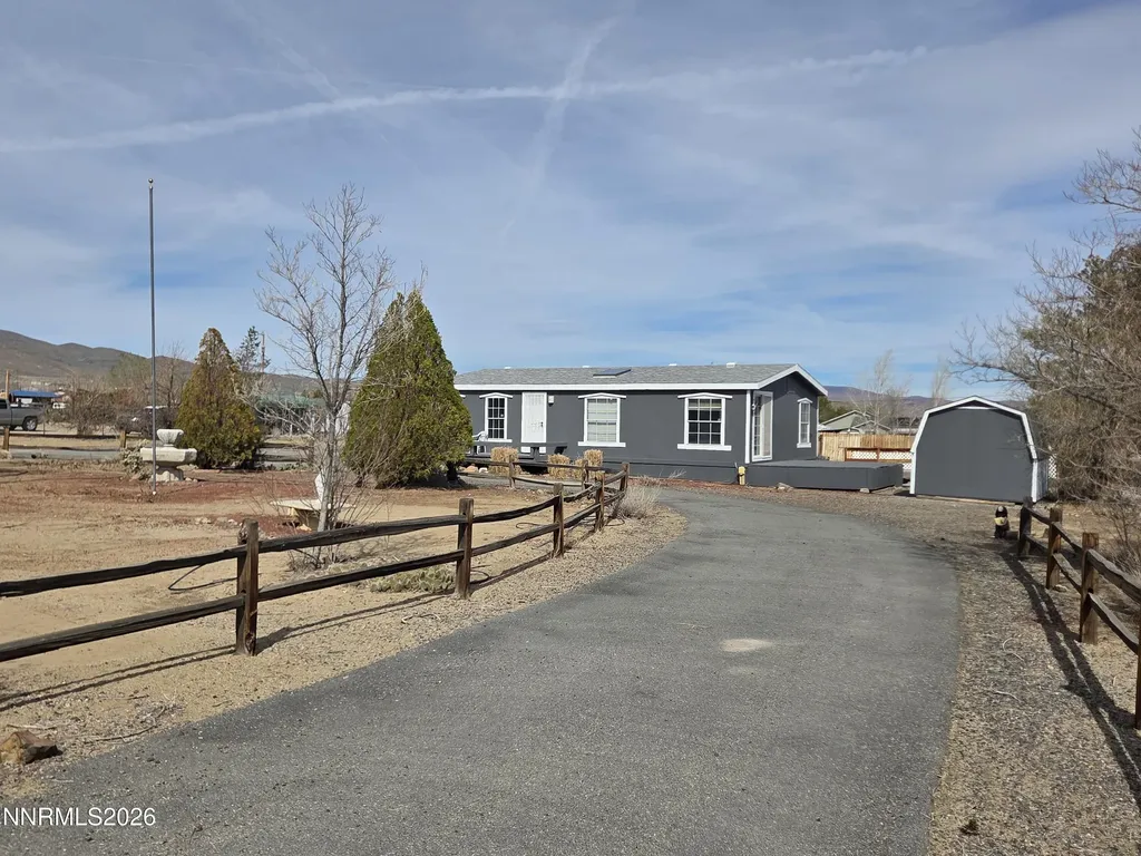1160 8th Silver Springs NV 89429