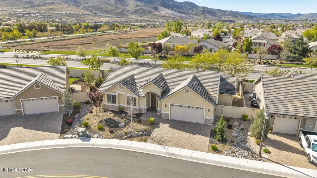 2426 Silver Maple Reno NV 89521