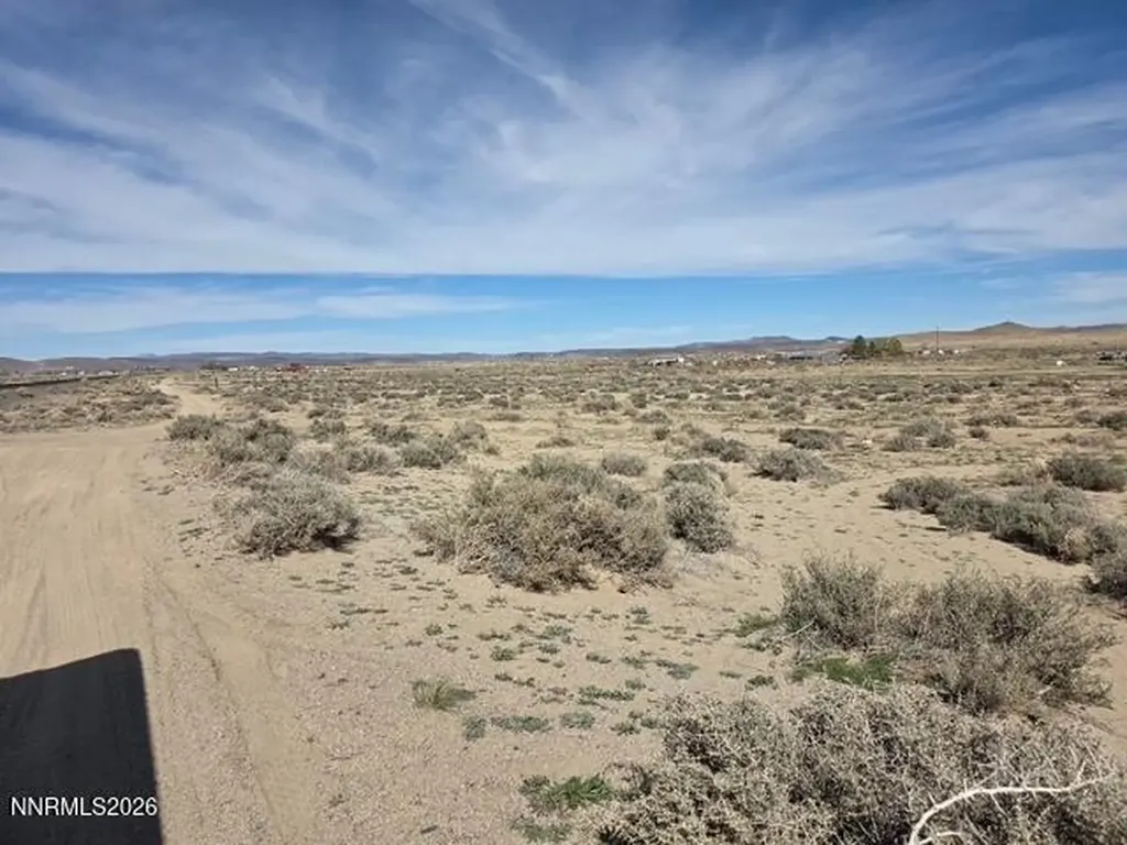 1390 4th Silver Springs NV 89429