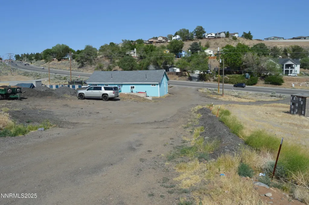 3325 Clear Acre Reno NV 89512
