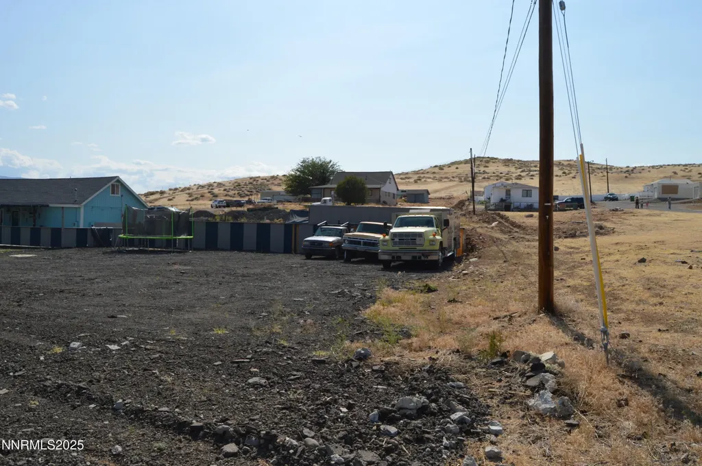 3325 Clear Acre Reno NV 89512