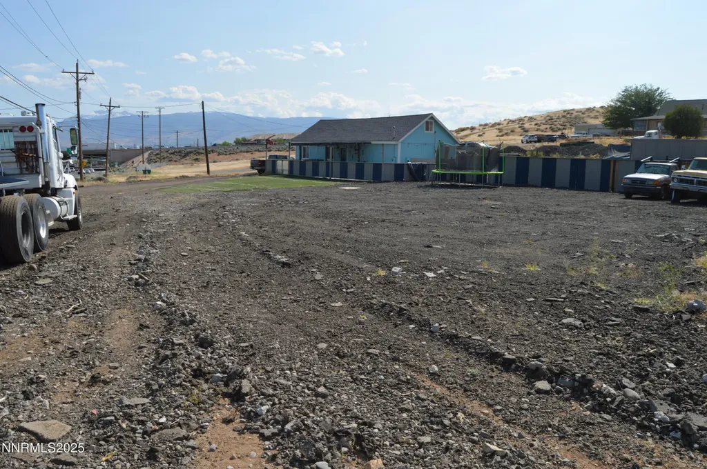 3325 Clear Acre Reno NV 89512