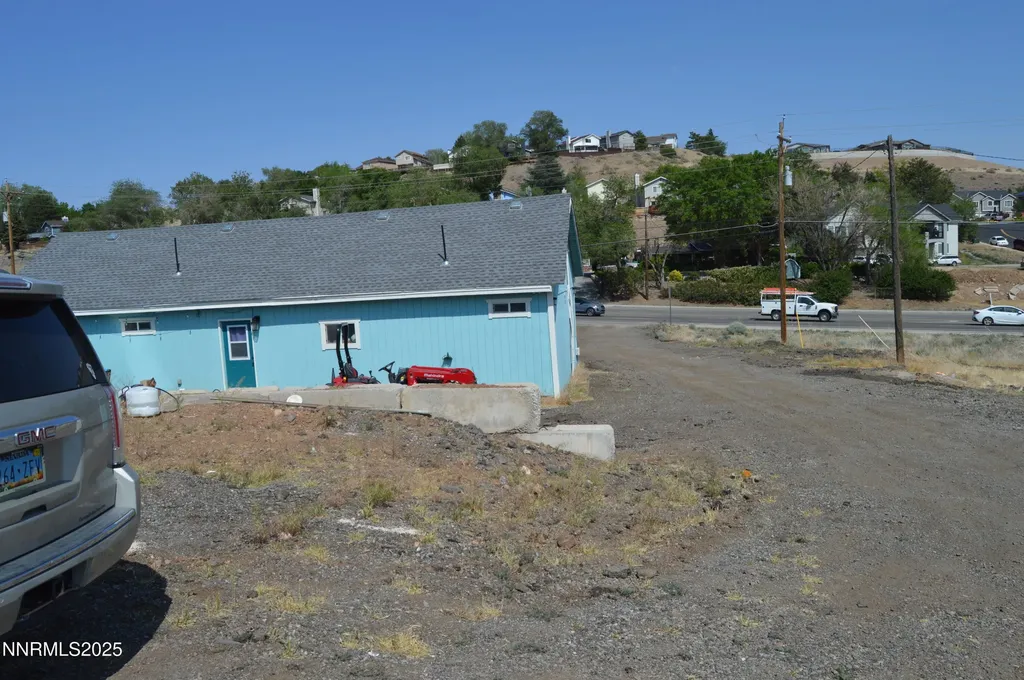 3325 Clear Acre Reno NV 89512