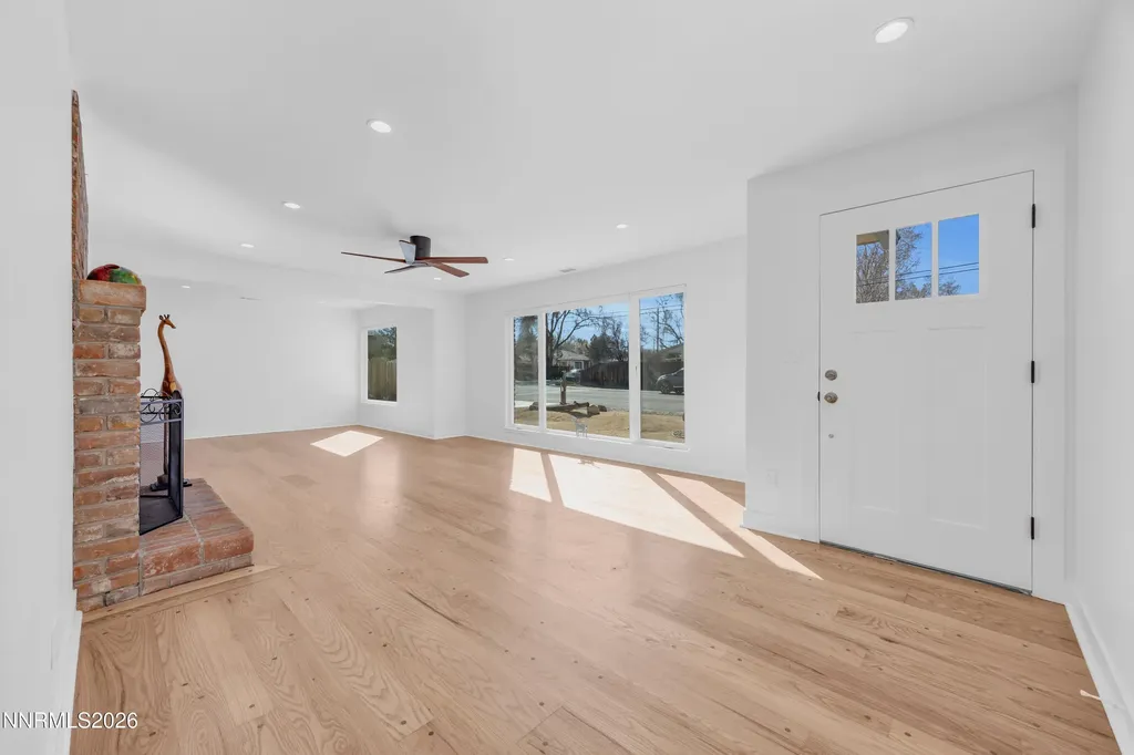 1355 Charles Reno NV 89509