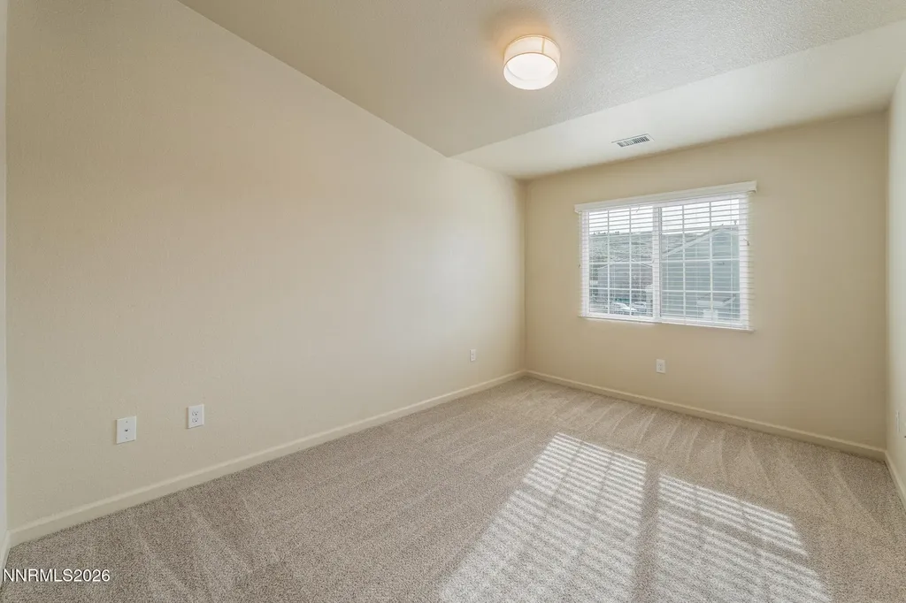 5790 Vista Serena Sparks NV 89436