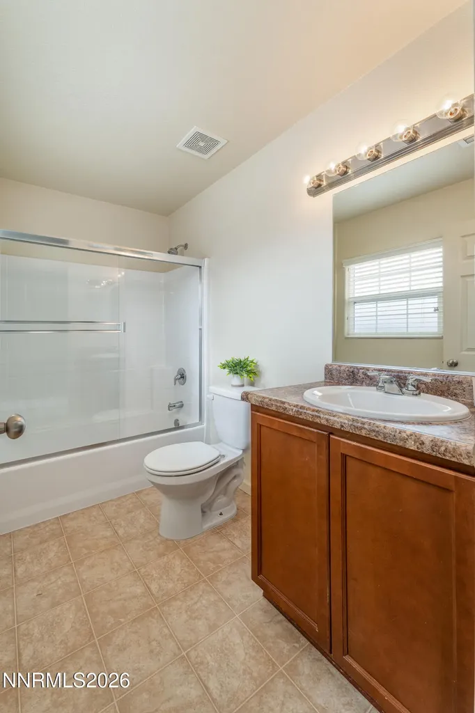 5790 Vista Serena Sparks NV 89436