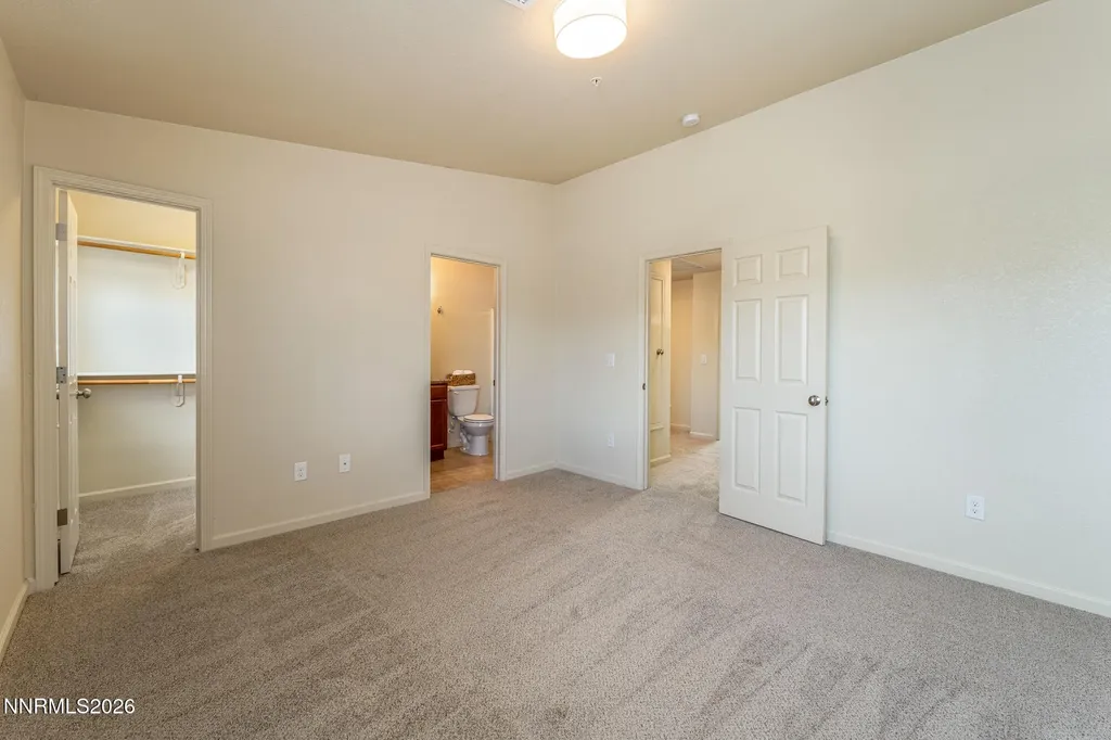 5790 Vista Serena Sparks NV 89436