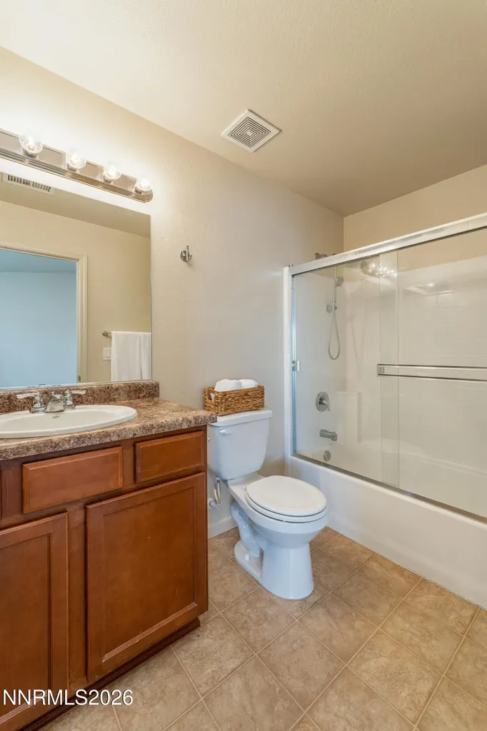 5790 Vista Serena Sparks NV 89436