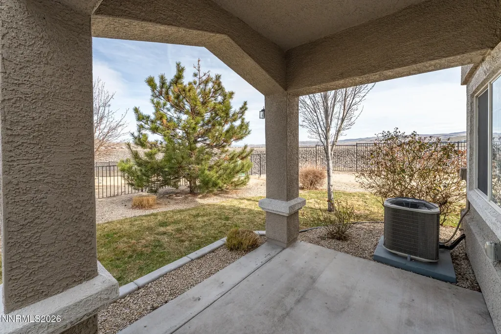 5790 Vista Serena Sparks NV 89436