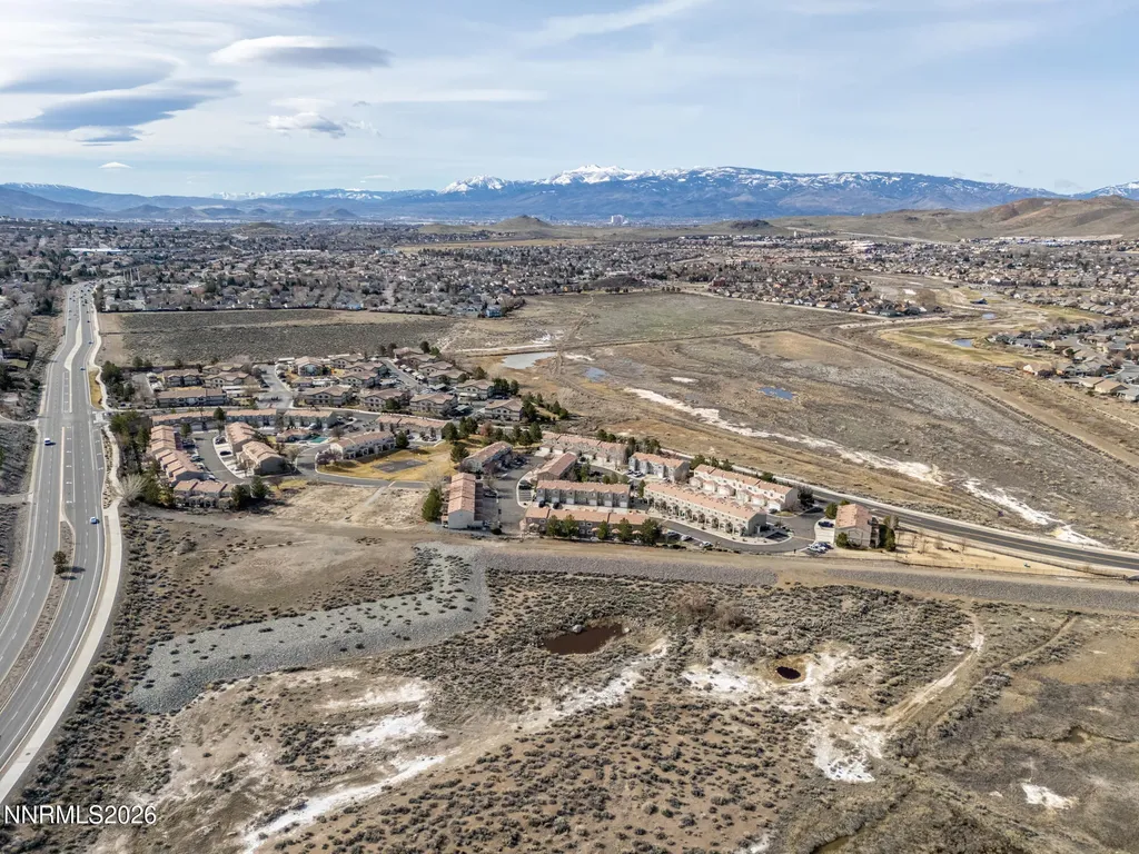 5790 Vista Serena Sparks NV 89436