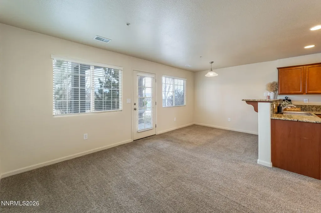 5790 Vista Serena Sparks NV 89436