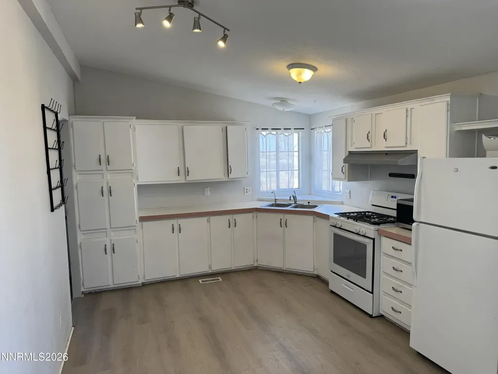4280 Margoree Fallon NV 89406