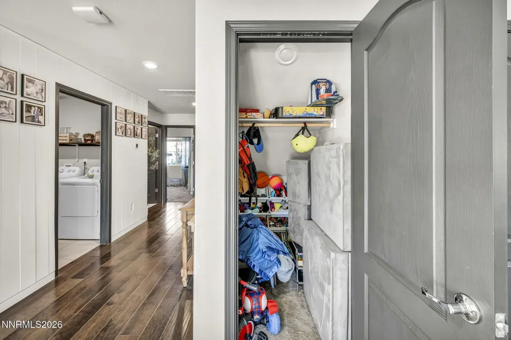 8854 Finnsech Reno NV 89506