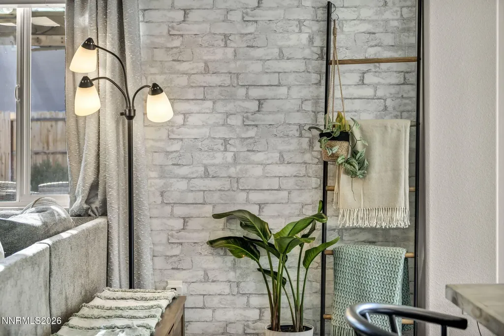8854 Finnsech Reno NV 89506