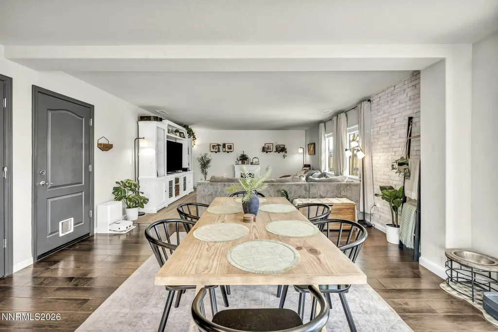 8854 Finnsech Reno NV 89506