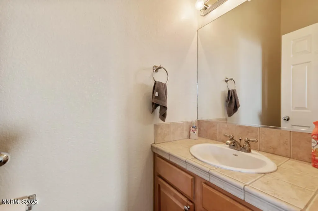 561 Tarn Reno NV 89503