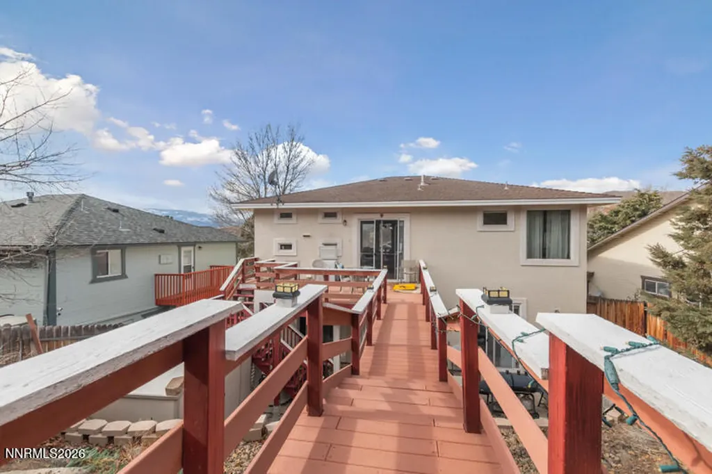 561 Tarn Reno NV 89503