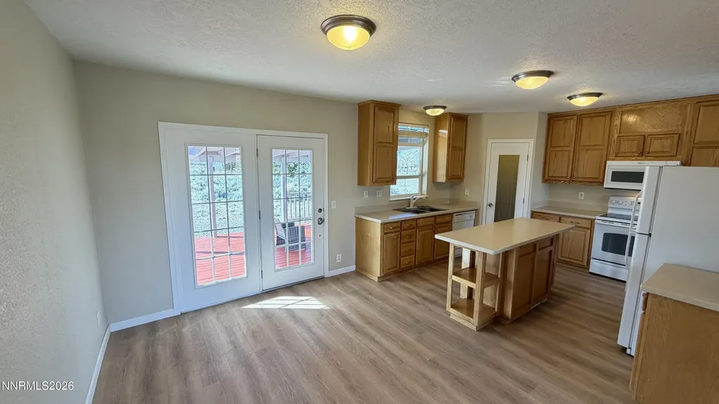 2335 Jacobsen Gardnerville NV 89410