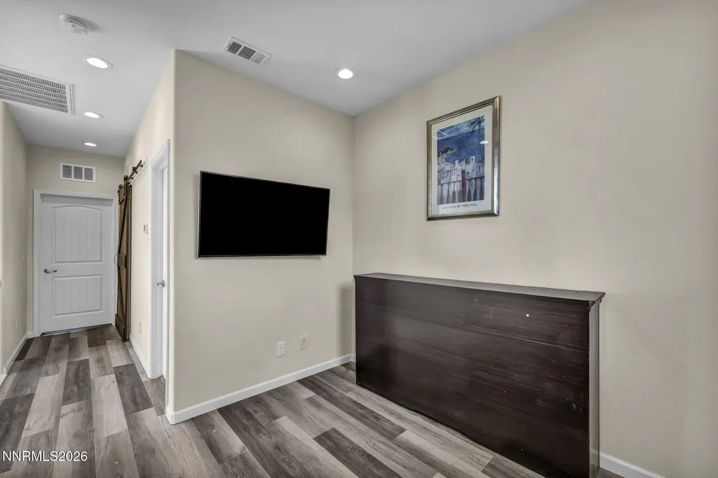 974 End Carson City NV 89701