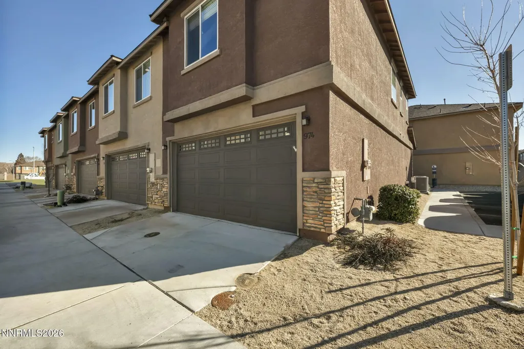 974 End Carson City NV 89701