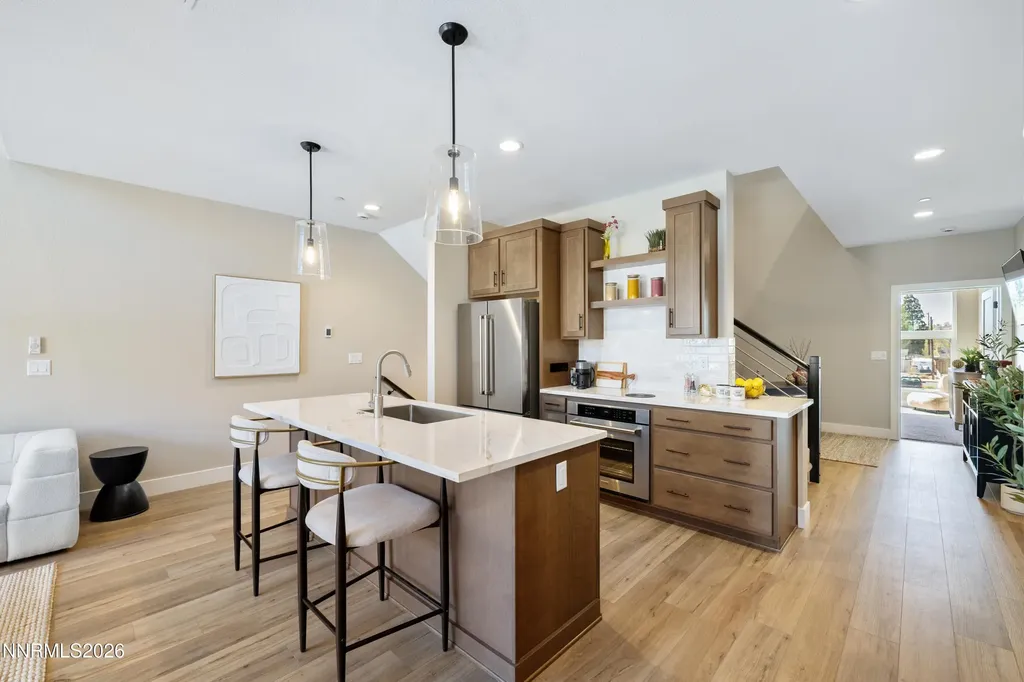 3812 Lakeside Reno NV 89509