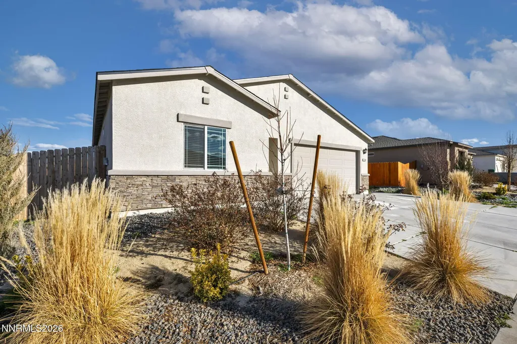1664 Picetti Way Fernley NV 89408