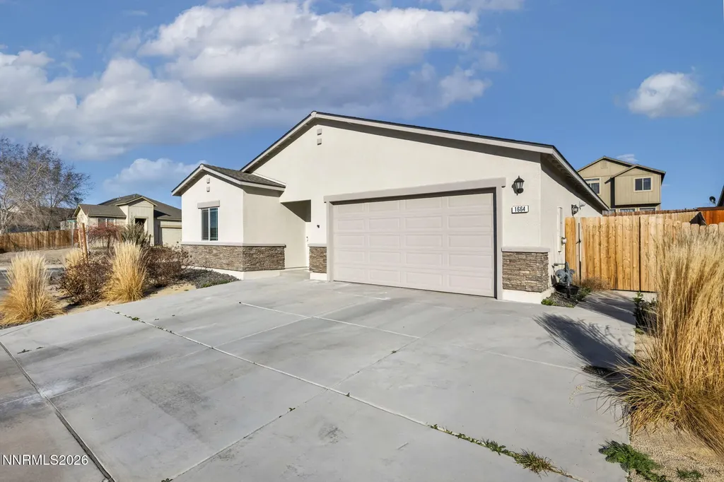 1664 Picetti Way Fernley NV 89408