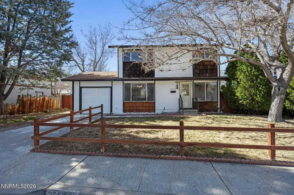 2557 Janelle Sparks NV 89431