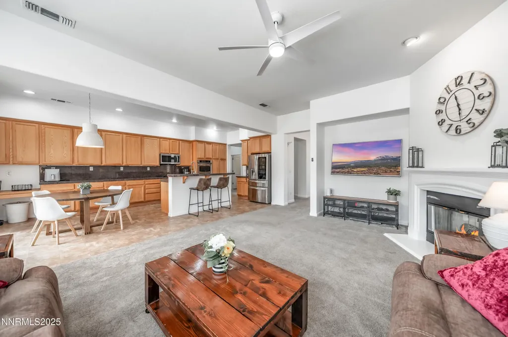 10700 Summer Glen Reno NV 89521