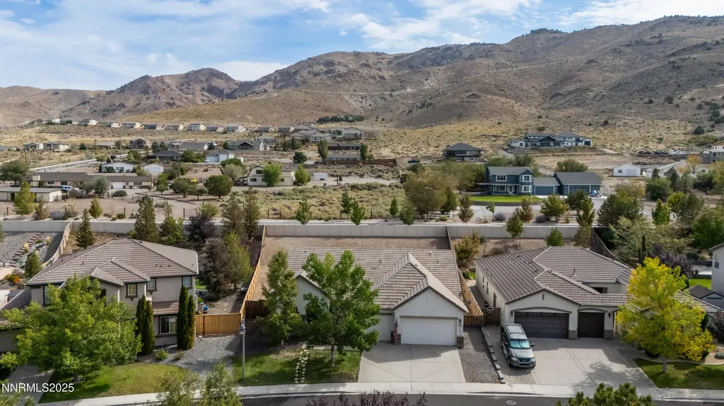 10700 Summer Glen Reno NV 89521